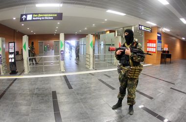 В аэропорту Донецка возобновился бой с участием авиации - СМИ