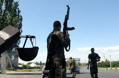 В Луганске начался обмен погибшими между силовиками АТО и боевиками "ЛНР"