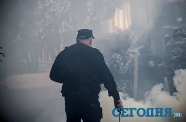События в Донбассе: Боевики обстреляли блокпосты вокруг Славянска и напали на опорный пункт АТО