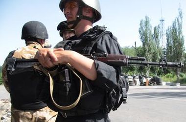 Украинские силовики прекратили огонь на востоке