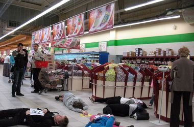 В Харькове устроили лежачий бойкот против российских товаров