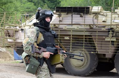 Украинская армия отбила у террористов пункт пропуска "Изварино"