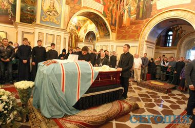 Как в Киеве прощались с митрополитом Владимиром