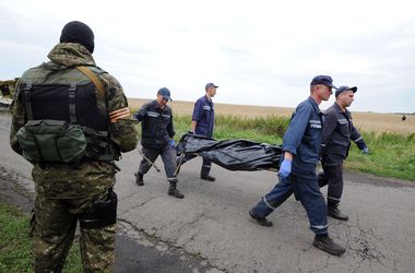 СНБО: Пьяные боевики мешают расследованию на месте крушения "Боинга-777"
