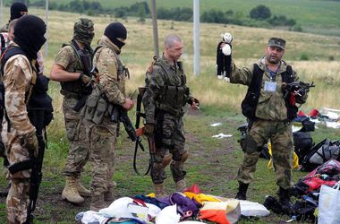 Террористы не дают вывезти тела погибших в "Боинге" в Харьков: скрывают улики - СБУ
