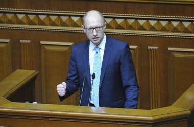 Заявление Яценюка об отставке поступило в Раду
