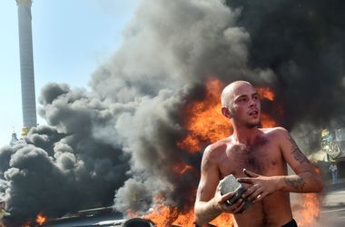 Митингующие на Майдане требовали холодильники и туалеты – Кличко