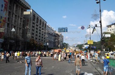 Киевляне хотят помочь коммунальщикам с уборкой центра столицы – КГГА