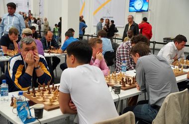 Украина синхронно побеждает Казахстан на шахматной Олимпиаде