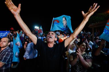 Турки шумно отметили победу Эрдогана на президентских выборах