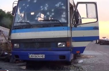 В расстрелянном автобусе "Правого сектора" нашли чеки от гранат: бойцы могли взорвать себя, чтобы не попасть в плен