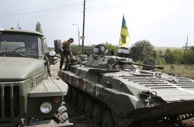 Украинские военные попали в окружение под Иловайском – Семенченко