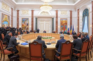 В Минске обсуждали освобождение пленных и перекрытие границы с РФ