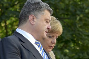 Порошенко и Меркель скоординировали позиции накануне саммита НАТО