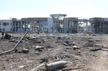 События в Донбассе: ситуация в районе Донецкого аэропорта под контролем сил АТО