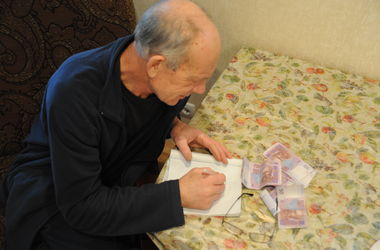 В зоне АТО жители третий месяц сидят без пенсий