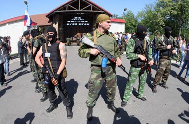 Террористы продолжают обстрелы позиций украинских военных, а также жилых районов – пресс-центр АТО