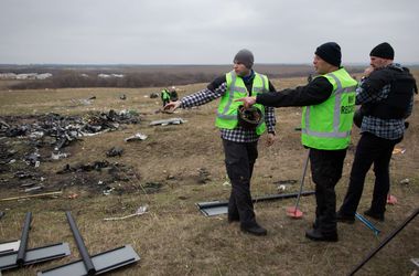 Расследование крушения Боинга-777 в Донбассе продлили до августа 2015 года