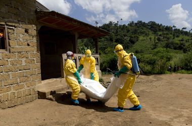 &lt;p&gt;Эбола продолжает убивать людей. Фото: AFP&lt;/p&gt;