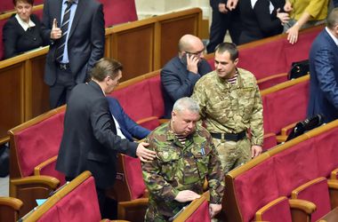 Заседание Верховной Рады: фракции проводят "собеседования" с кандидатами на посты министров (онлайн репортаж)