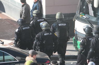 "Беркутовца", которого подозревают в расстреле людей на Майдане, отказались выпускать из СИЗО