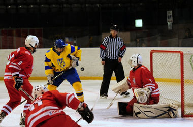 Сборная Украины одержала третью победу на чемпионат мира по хоккею