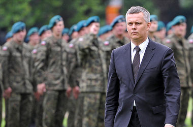 Министр обороны Польши призвал ЕС и НАТО готовиться к многолетнему конфликту с Россией