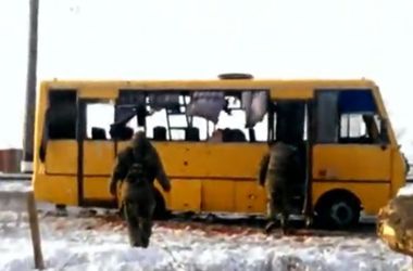 Теракт под Волновахой: кадры с места трагедии