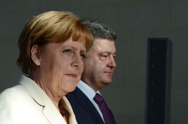 Порошенко и Меркель договорились о встрече в Мюнхене