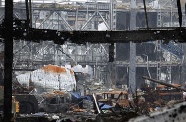 На территории донецкого аэропорта пропали без вести 28 "киборгов" - Генштаб