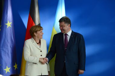 Олланд и Меркель в первую очередь хотят получить прекращение огня на Донбассе - эксперт