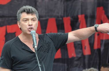 В Вильнюсе проходит акция в память о Немцове