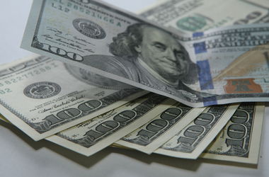 В Украине копится отложенный спрос на доллары - эксперт