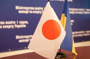 Посол объяснил, почему Япония не может поставлять оружие Украине