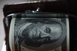 &lt;p&gt;Курс доллара снизился на межбанке. Фото: ТАСС&lt;/p&gt;