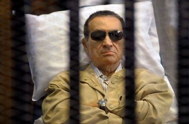 Экс-президент Египта Мубарак жив - адвокат