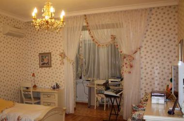 Элитное жилье в Донецке: покупателей заманивают столешницами из натурального камня и кухонной мебелью за 30 тыс. у.е.