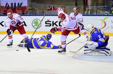 Сборная Украины проиграла полякам на ЧМ по хоккею