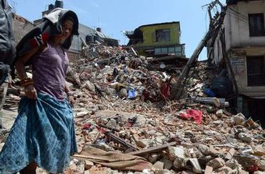 Количество жертв землетрясения в Непале растет огромными темпами: погибших уже более 3,6 тысяч