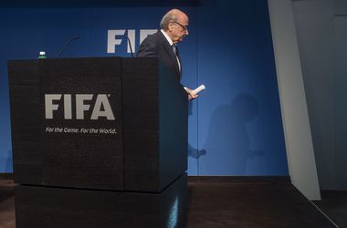 Блаттер останется и.о. президента ФИФА как минимум до конца года