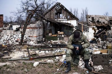 Самые резонансные события дня в Донбассе: расстрел машин и извиняющиеся боевики