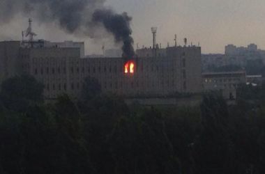 Масштабный пожар в Харькове тушили 12 часов