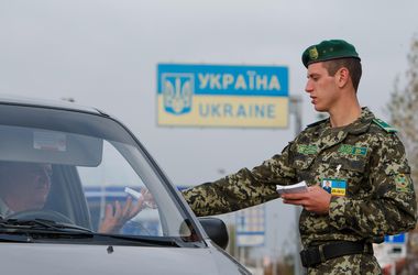 Россиянин приехал на границу с Украиной и попросил политического убежища из-за преследований в РФ