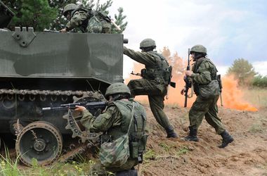Российские войска на границе с Украиной учатся сбивать беспилотники