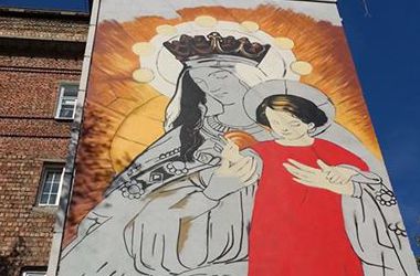 В Киеве создают уникальный мурал с Девой Марией