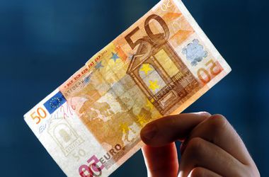Курс евро в России пробил отметку в 78 рублей