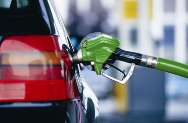 АМКУ настоятельно советует сетям АЗС снизить цены на бензин
