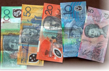 Австралийский доллар упал до минимума за шесть лет