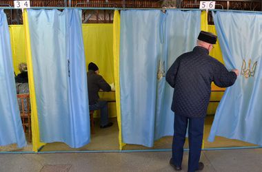Порошенко подписал закон о проведении выборов в объединенных общинах 25 октября