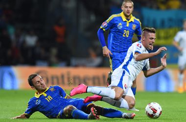 Украина не смогла взять реванш у Словакии за поражение в отборе на Евро-2016